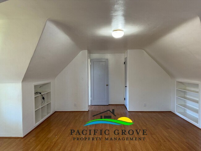 Building Photo - Delightful 3-Bedroom, 2 bath home in Pacif...