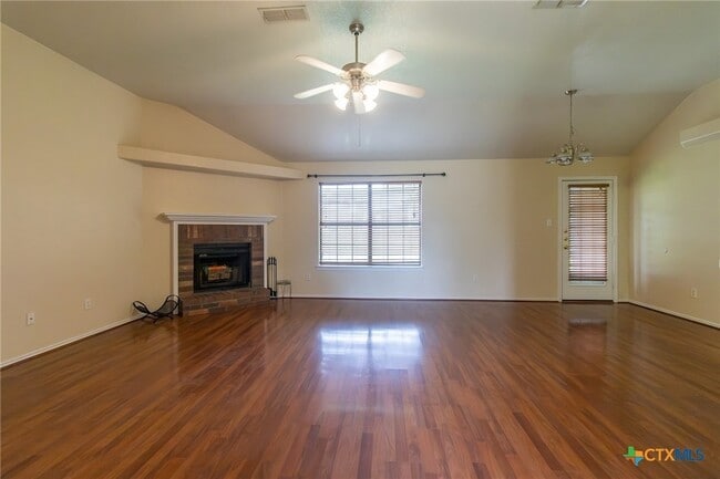 Building Photo - 5505 Gunnison Dr