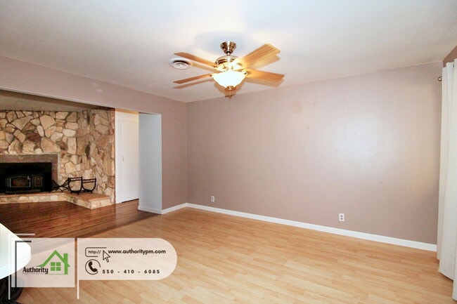 Building Photo - 4548 Pensacola St