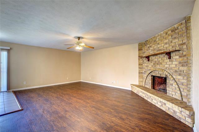 Building Photo - 6901 Sandybrook Dr