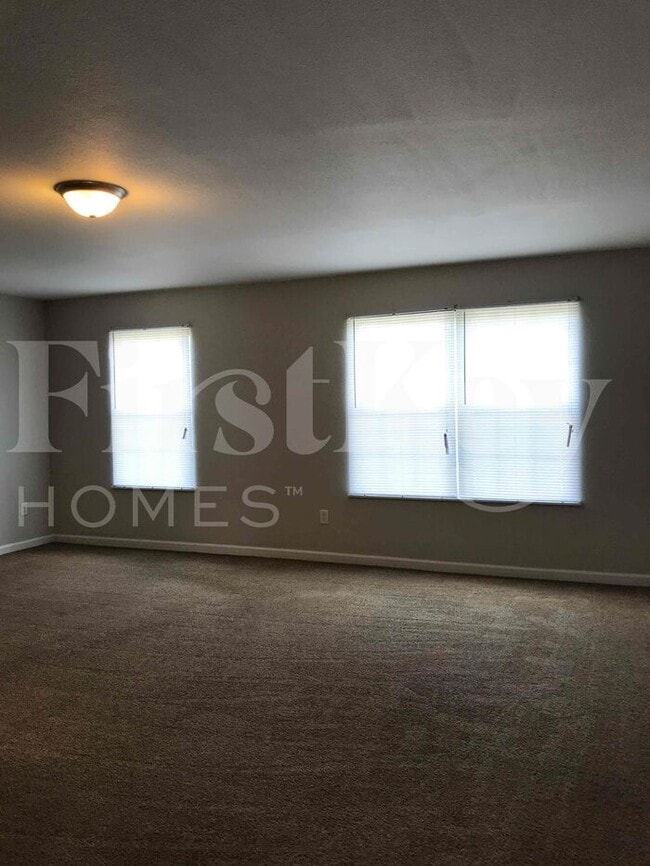 Building Photo - 11205 Fall Dr