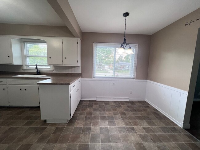 Building Photo - Byron Center Schools - Ranch Style Home!