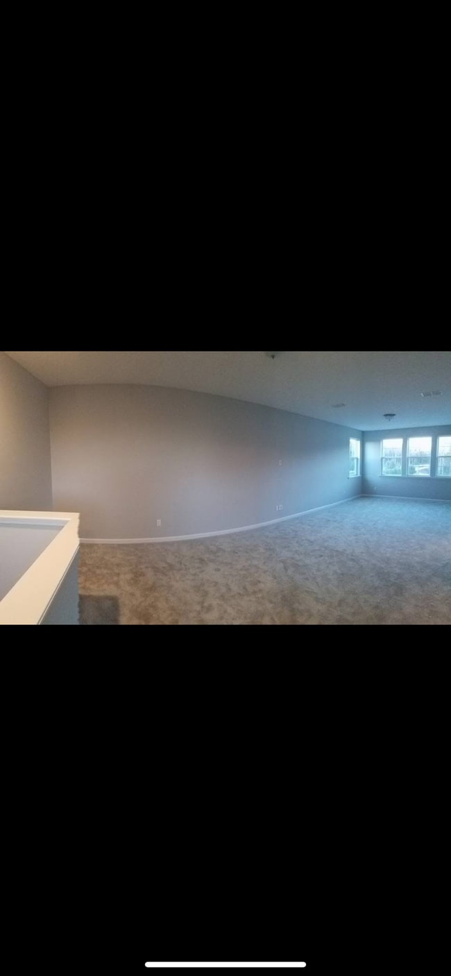 Building Photo - 26 Valley Grove Dr