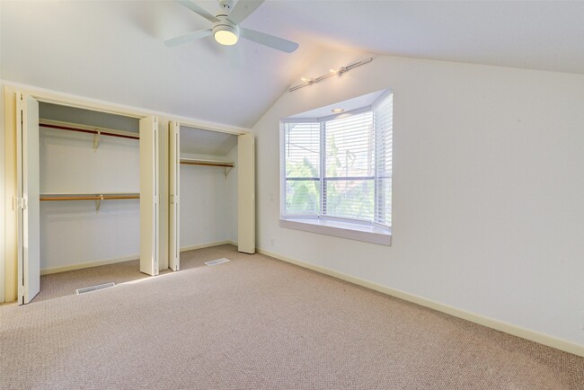 Building Photo - 1516 Bonnie Brae St