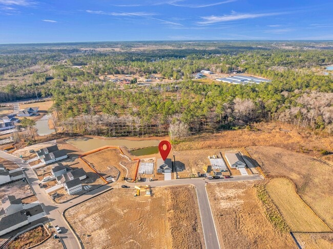 Building Photo - 514 Silky Oak Dr SE