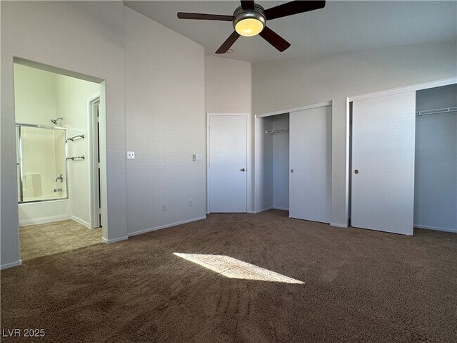 Building Photo - 5934 Gingham St