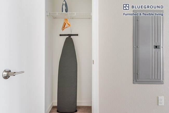 Building Photo - 312 Gates Dr