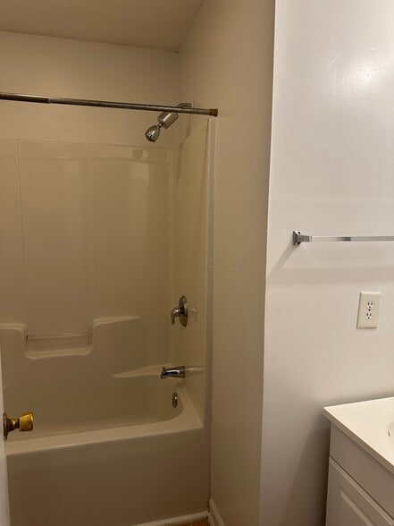 Building Photo - 3939 McIntosh St