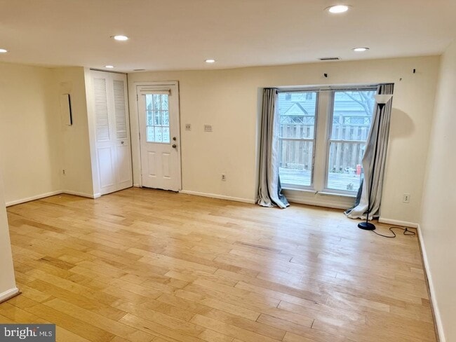 Building Photo - 418 Legato Terrace
