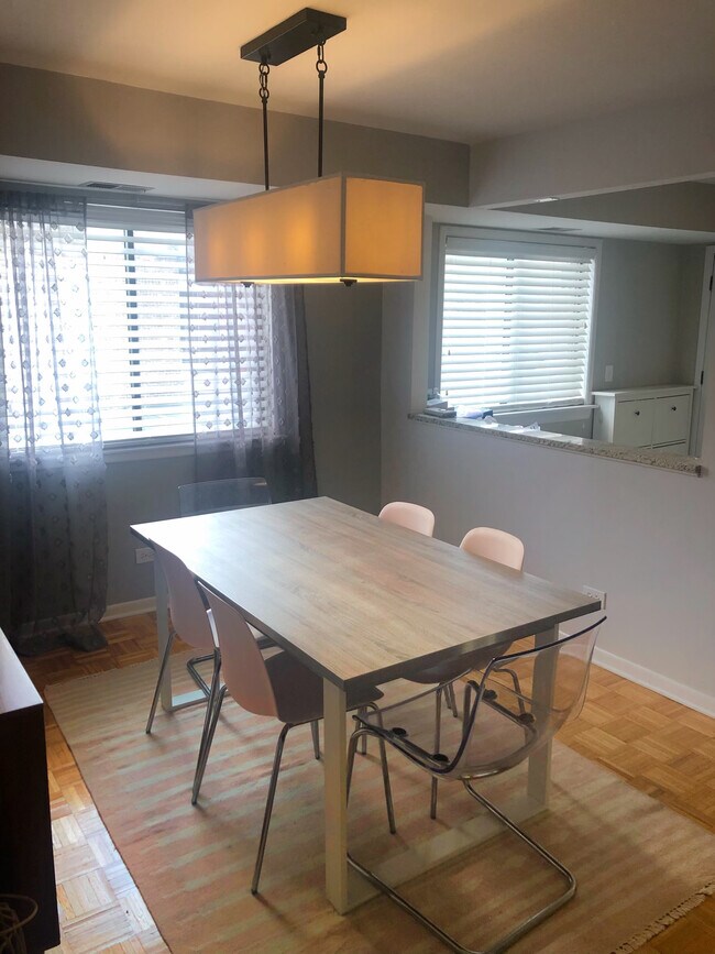 Building Photo - 6820 W Raven St