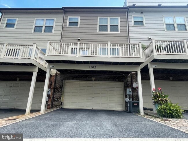 Building Photo - 9162 Landon House Ln