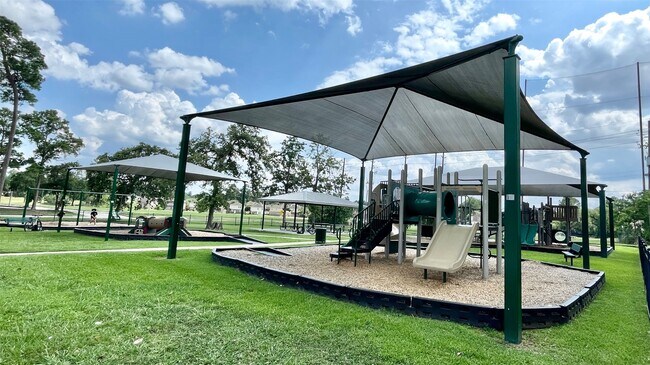 Building Photo - 8403 Silver Lure Dr