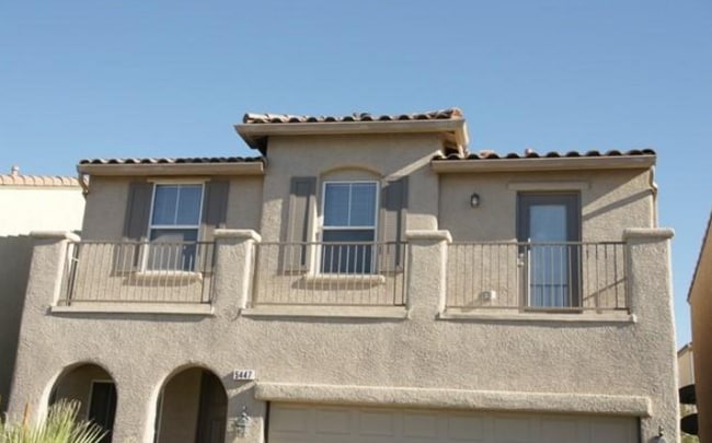 Building Photo - 5447 W Hasley Canyon Ave