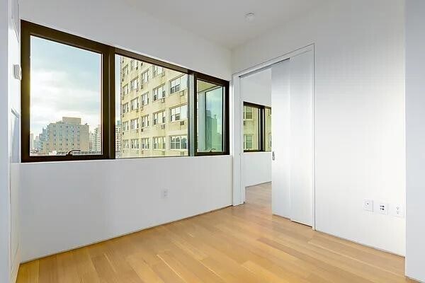 Building Photo - 123 Third Avenue