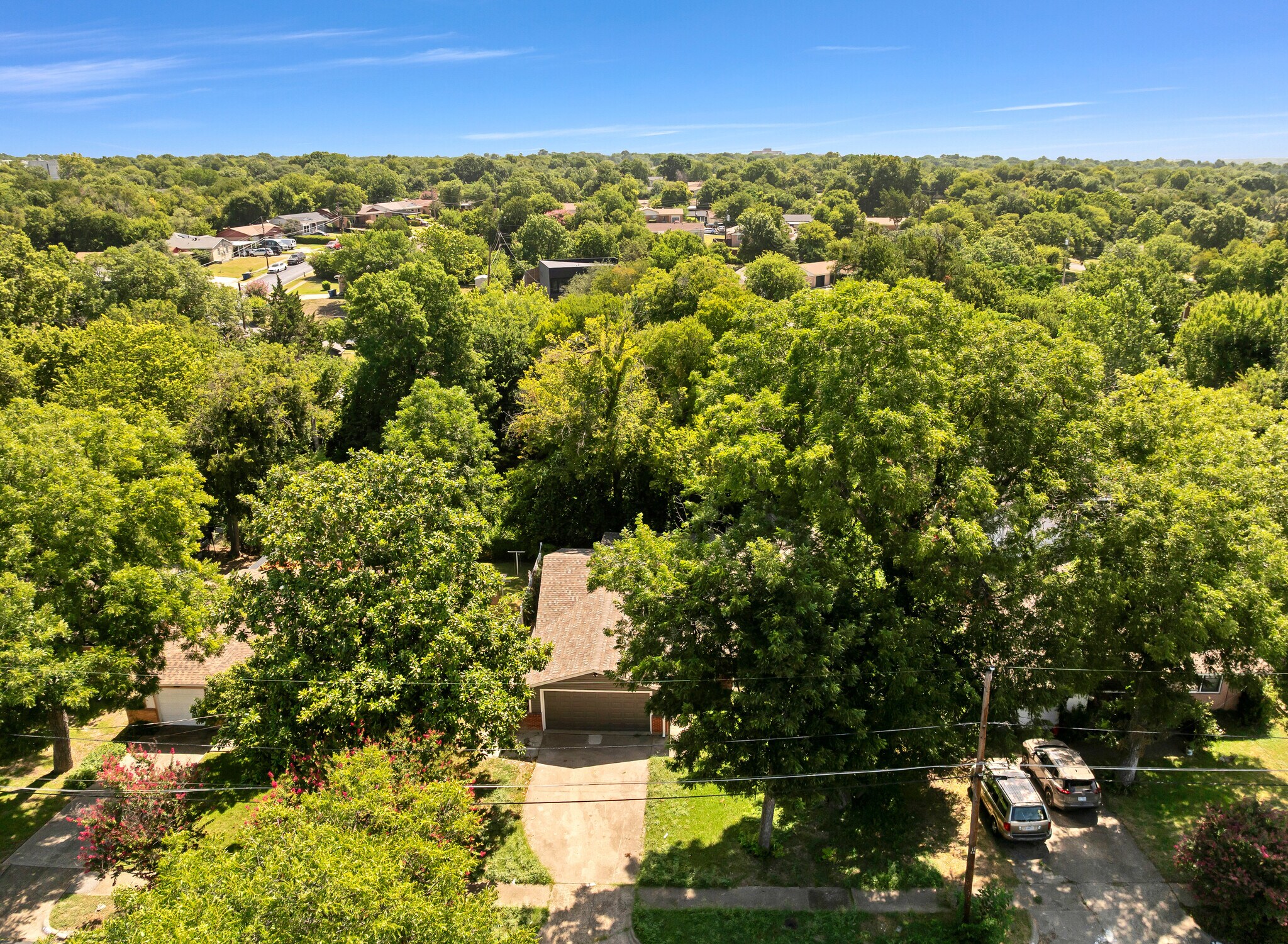 Building Photo - 4014 Sun Valley Dr