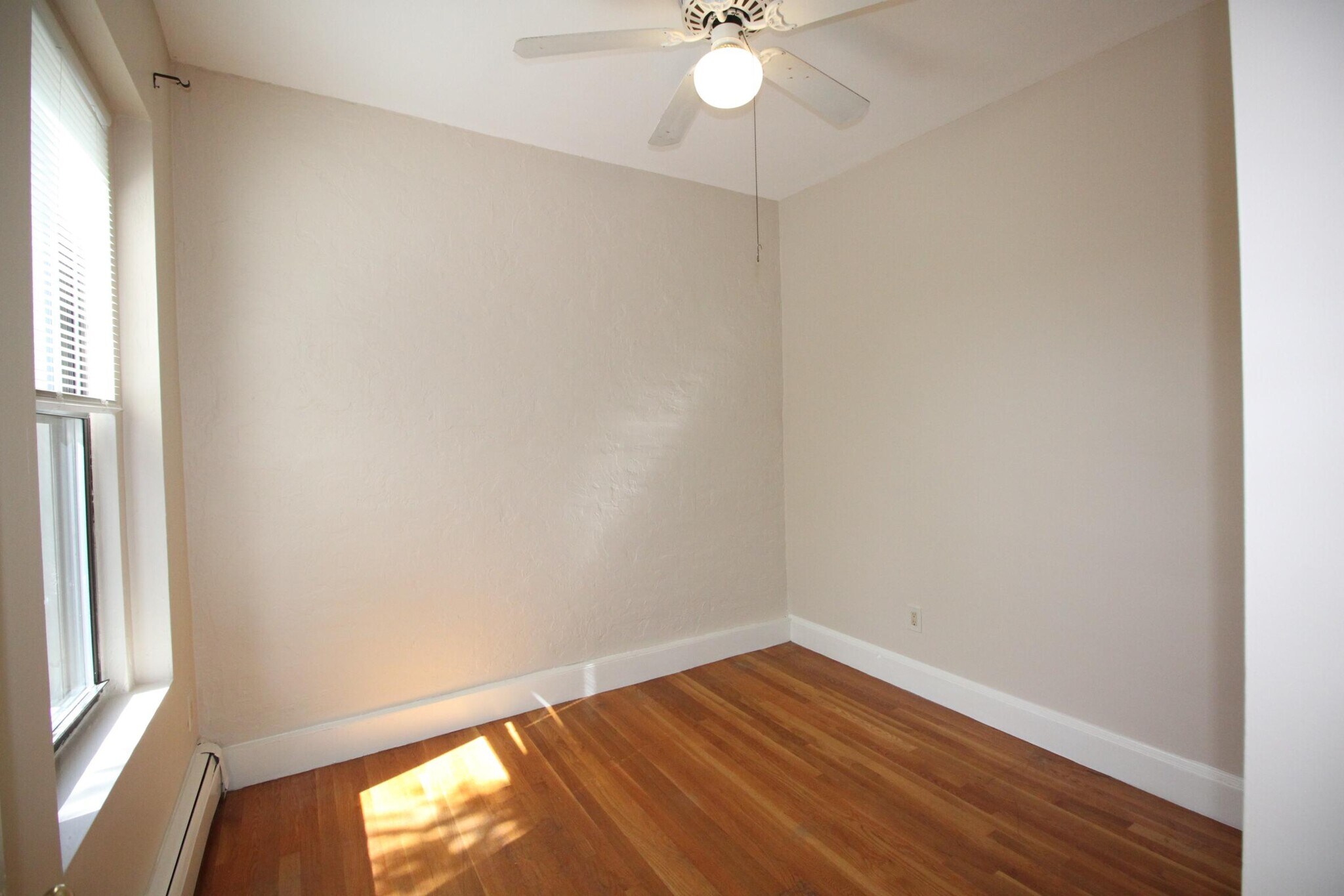 Building Photo - 11 Worcester St