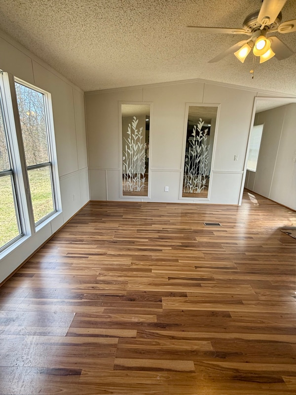 Building Photo - 933 Mt Vernon Rd