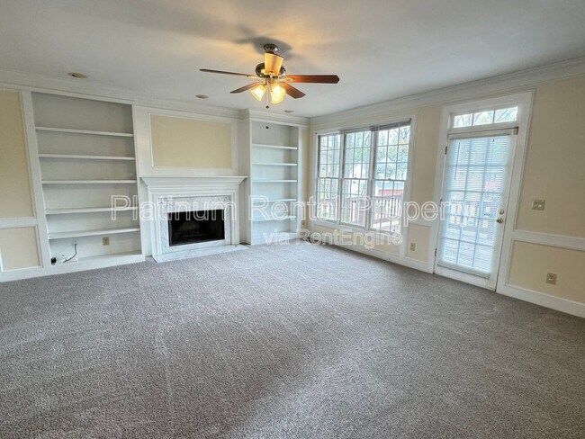 Building Photo - 11670 Dunhill Pl Dr