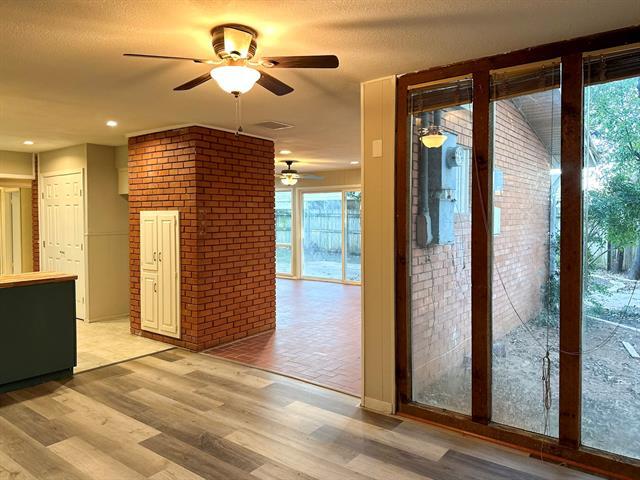 Building Photo - 1505 Ronne Dr