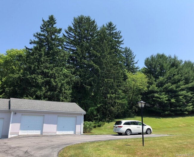 Building Photo - 7 Carroll Blvd