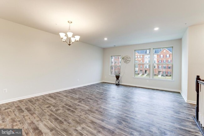 Building Photo - 7071 Darbey Knoll Dr
