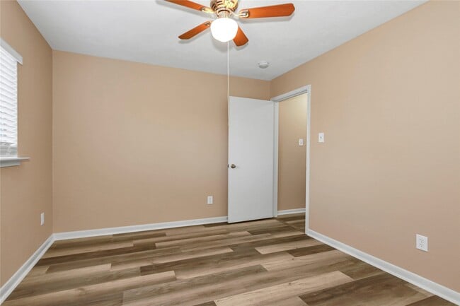 Building Photo - 8235 Alabaster Dr