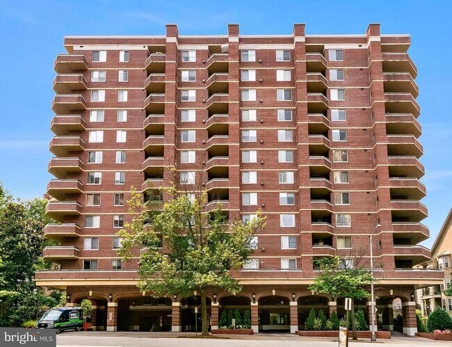 Building Photo - 1276 N Wayne St