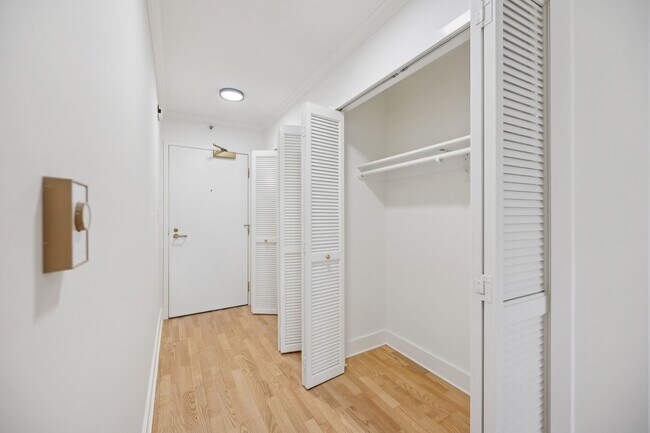 Building Photo - Russian Hill Studio with Expansive Private Balcony, Dedicated Parking + Exceptional Storage