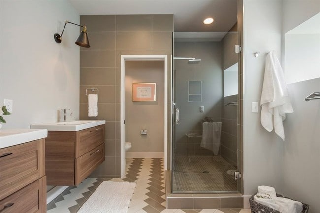 Building Photo - 7217 N 5 Mile Rd