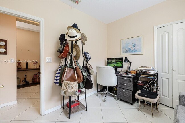 Building Photo - 15825 SW 60th Terrace