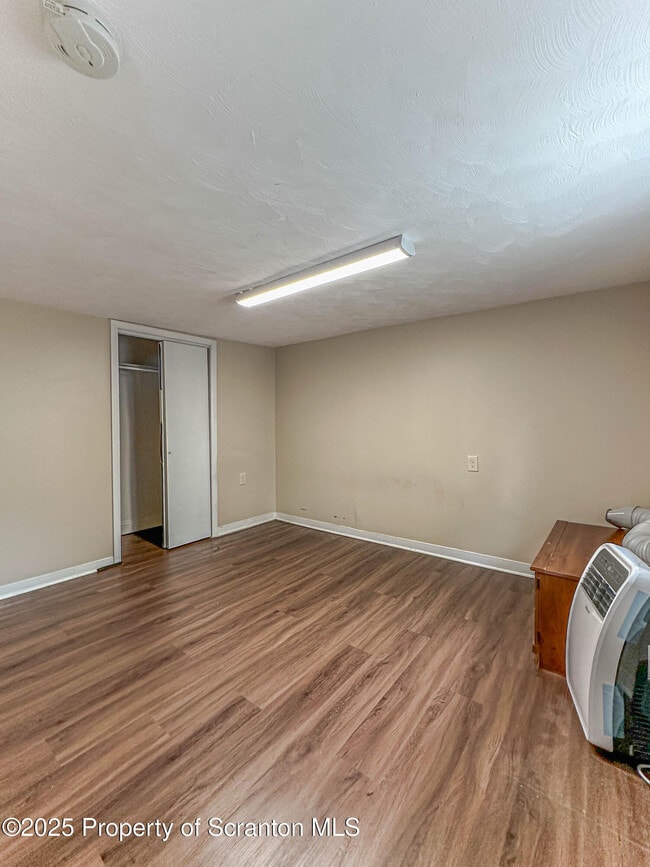 Building Photo - 502 Cypress St