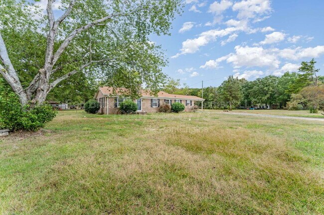 Building Photo - 14013 Eastfield Rd