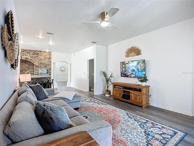 Building Photo - 6706 Thackston Dr