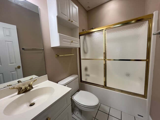 Building Photo - 4868 Dahlia Ct