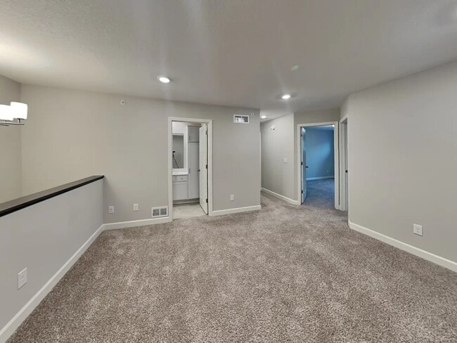 Building Photo - 1263 142nd St E