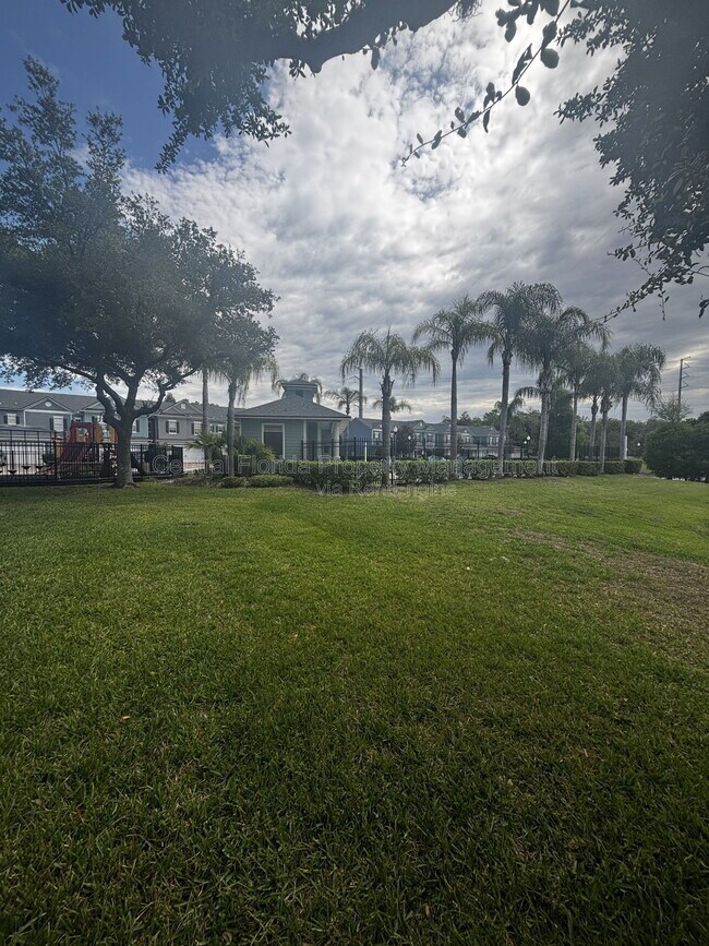 Building Photo - 10036 Moorshire Cir
