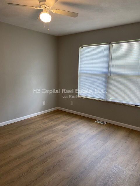 Building Photo - 729 Oxen Dr