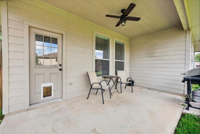 Building Photo - 15226 Olmstead Park Dr