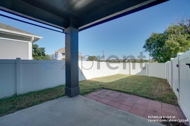 Building Photo - 1217 Charleston Ln