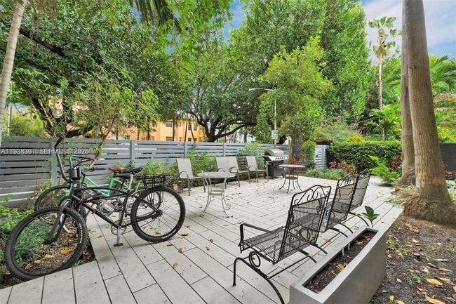 Building Photo - 740 Meridian Ave