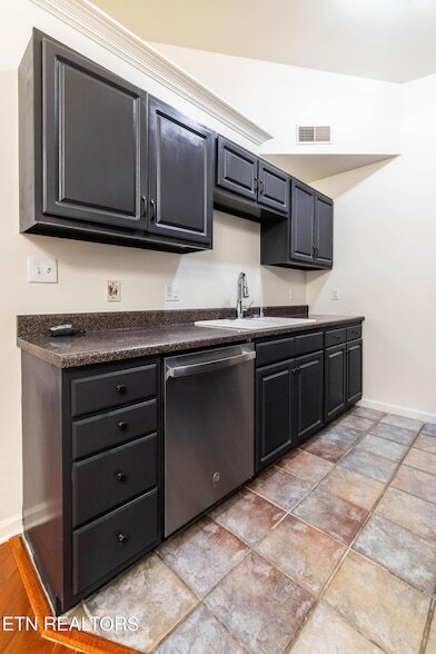 Building Photo - 1315 Lucy Way