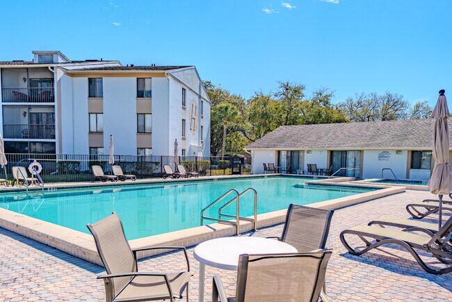 Building Photo - NEWLY REDUCED RENTAL PRICE!!