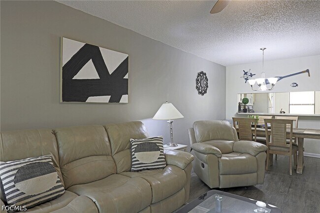 Building Photo - 15178 Parkside Dr