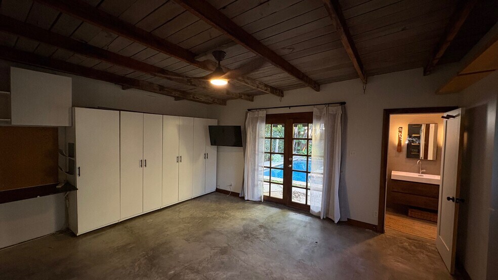 Building Photo - 851 N Ogden Dr