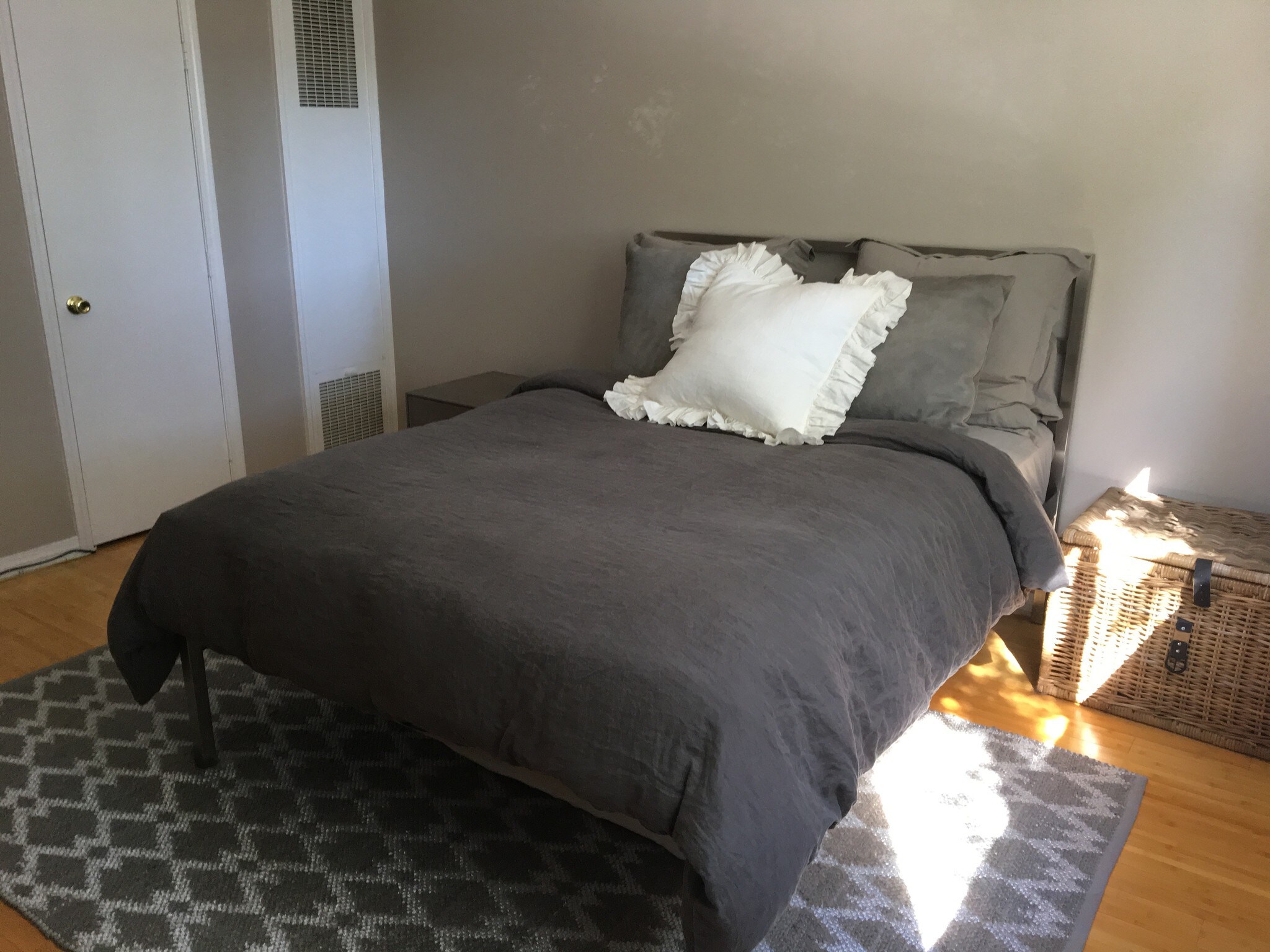 Building Photo - 1255 10th St