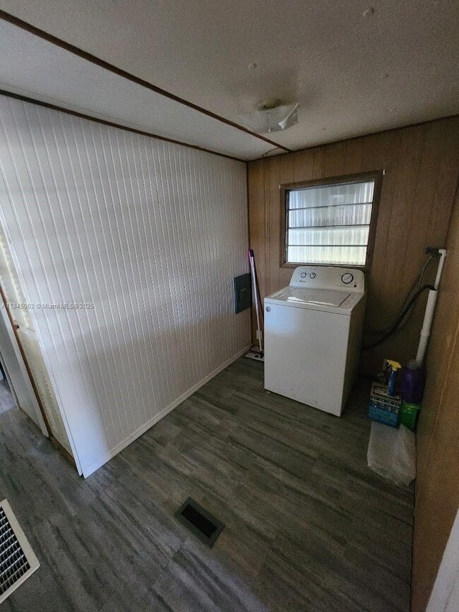 Building Photo - 4248 Hibiscus Cir