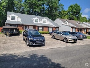 Building Photo - 1350 Castelnau Ct