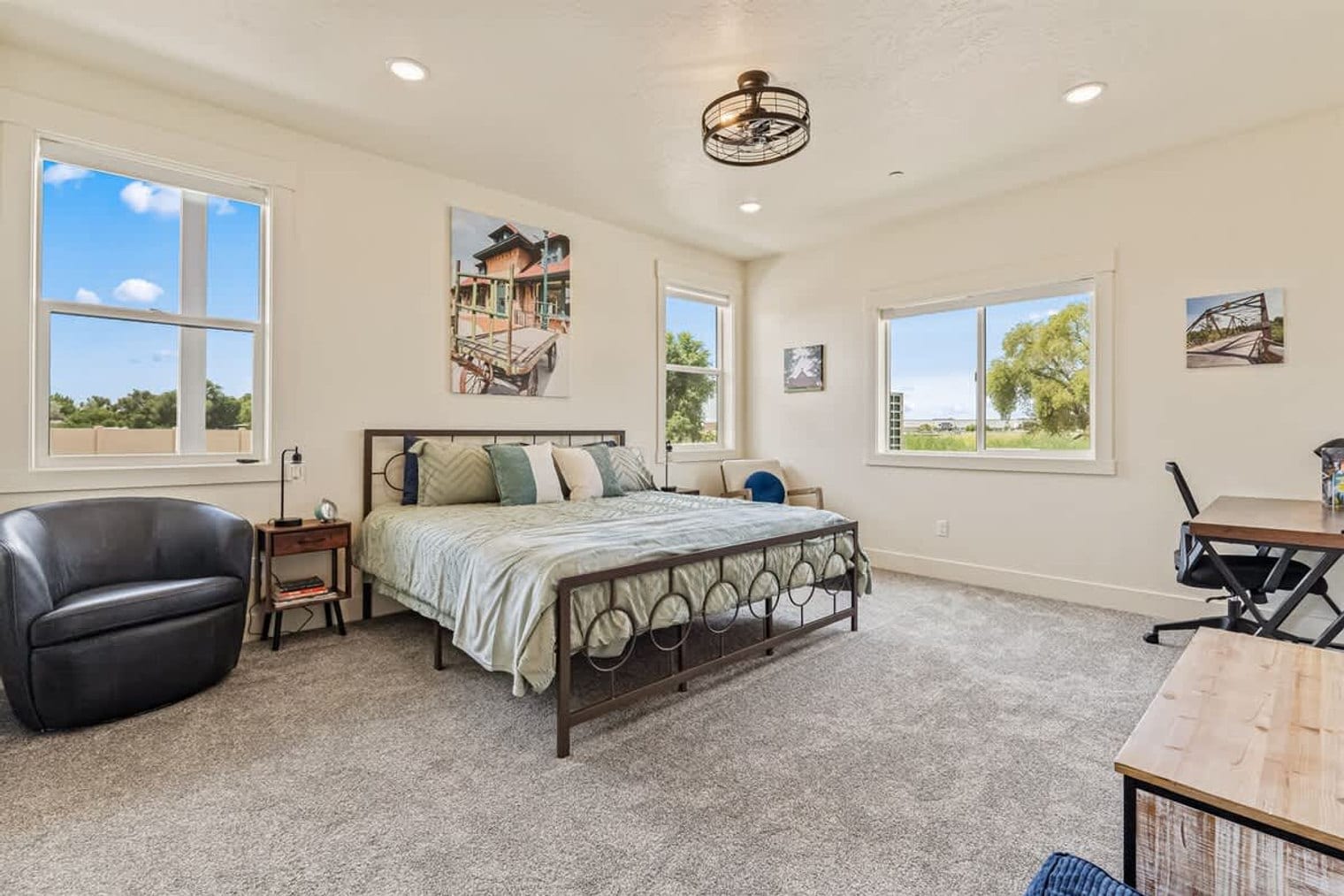 Building Photo - 303 CM Rdg Ln