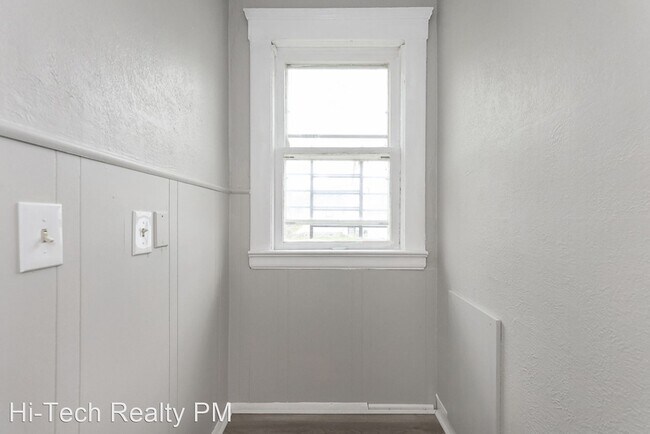 Building Photo - 3 br, 1 bath House - 1229 E167th