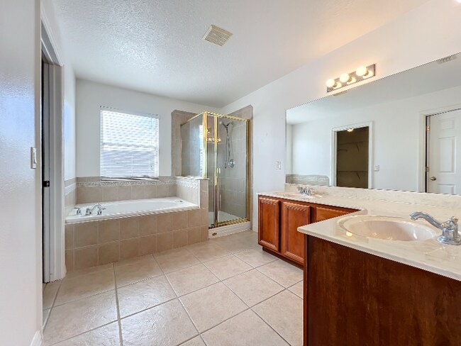 Building Photo - 4804 Adair Oak Dr